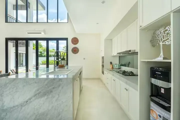 Beautiful 6 Bedroom Villa In Umalas By Nami Bali Kerobokan