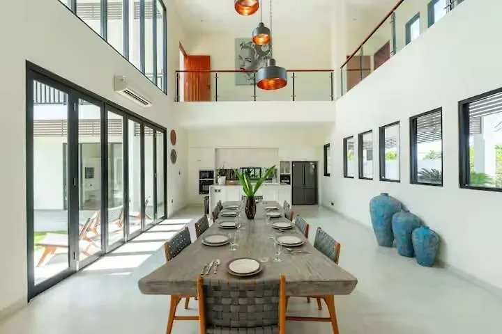 Beautiful 6 Bedroom Villa In Umalas By Nami Bali Kerobokan  0*, Kerobokan (Bali)