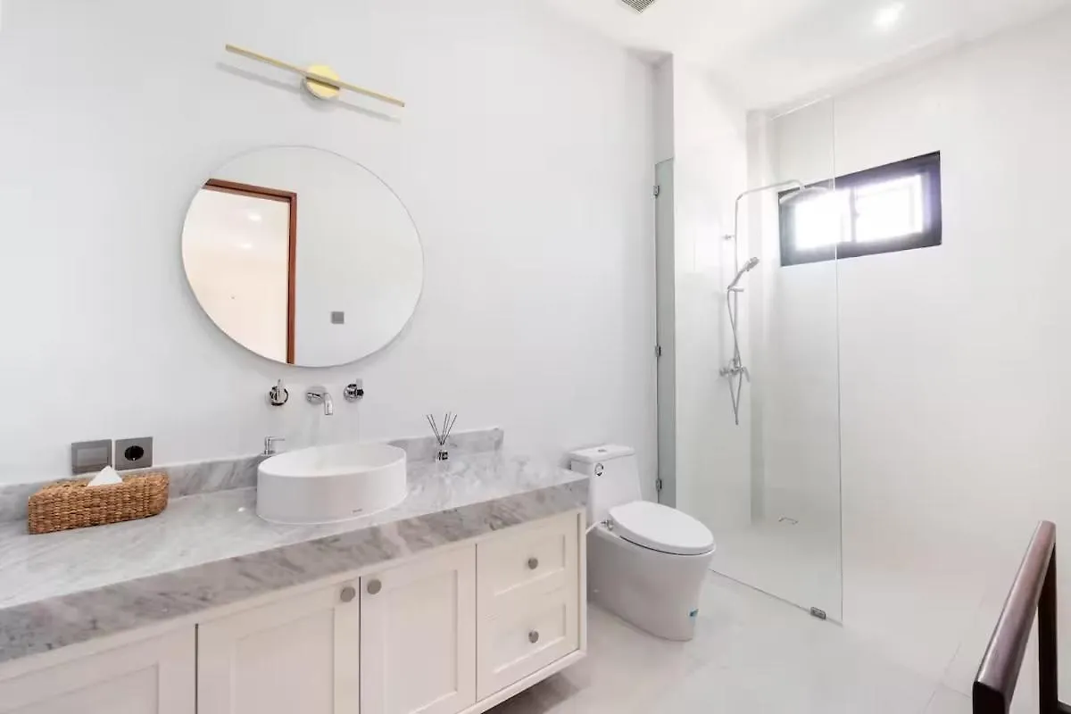 Beautiful 6 Bedroom Villa In Umalas By Nami Bali Kerobokan  0*, Kerobokan (Bali)
